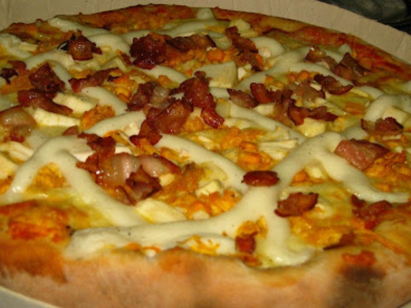 PIZZA DE FRANGO ESPECIAL